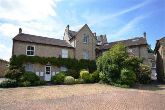 2 Bedroom Flat